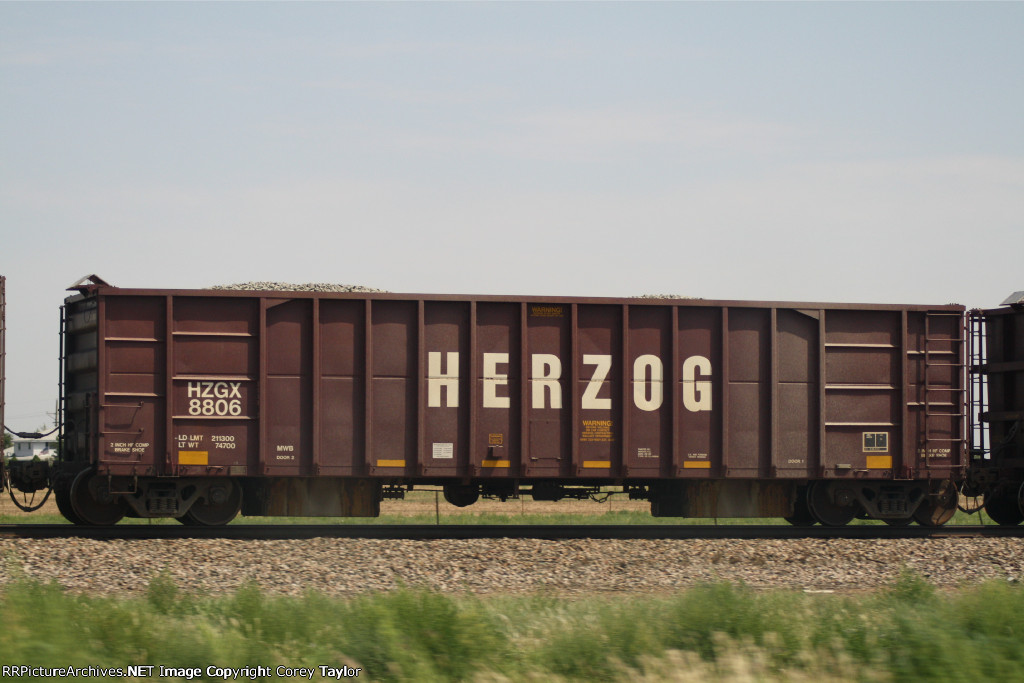 HZGX 8806